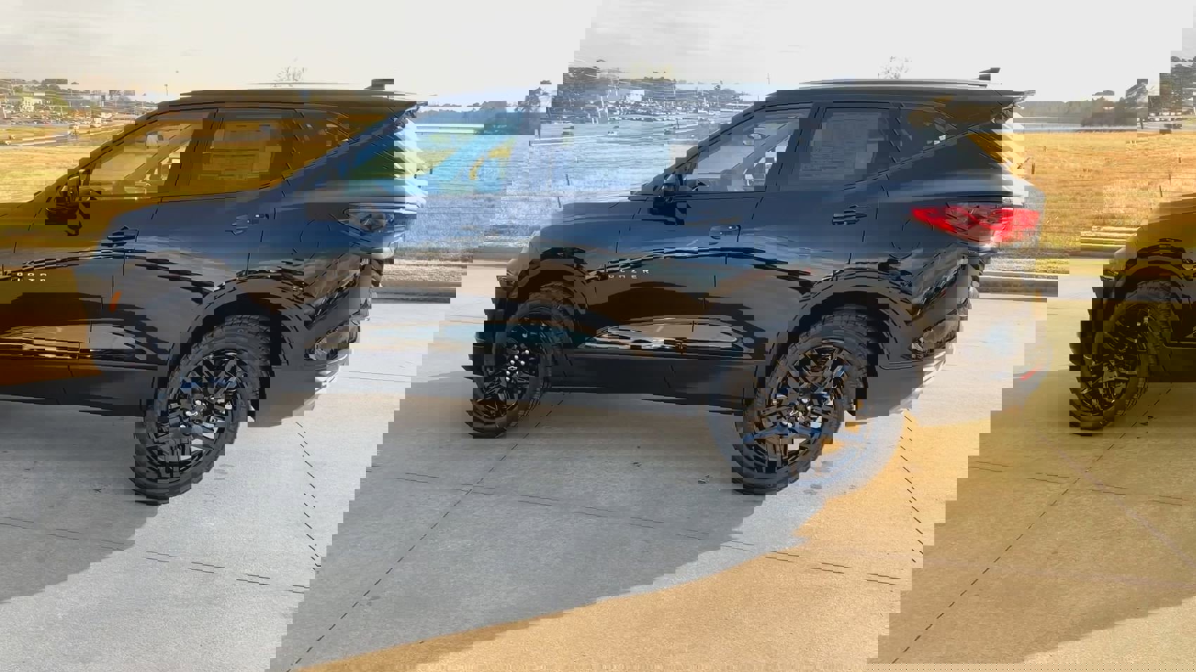 New 2025 Chevrolet Blazer LT w/ Driver Confidence Package image 5