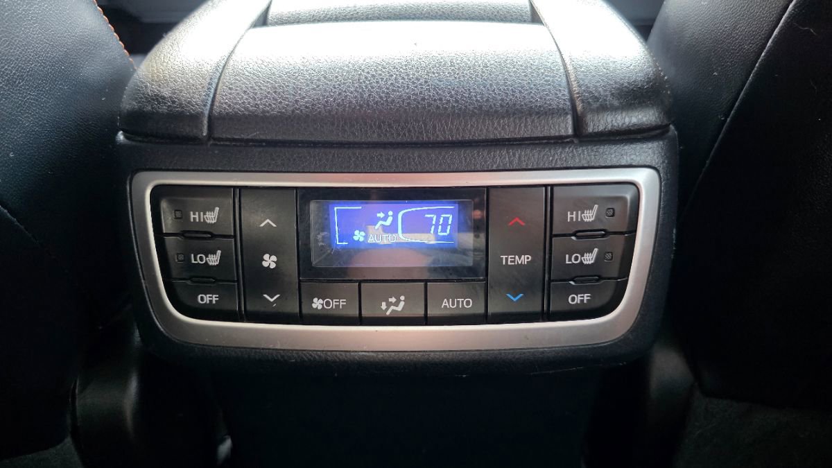 Used 2016 Toyota Highlander Limited Platinum AWD/4WD image 21