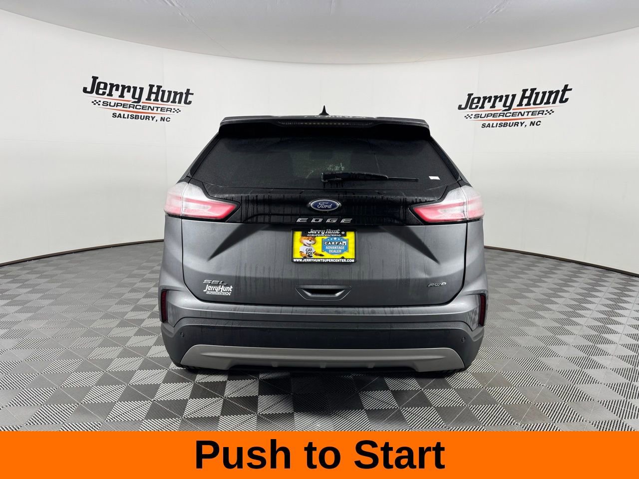 Used 2024 Ford Edge SEL image 8