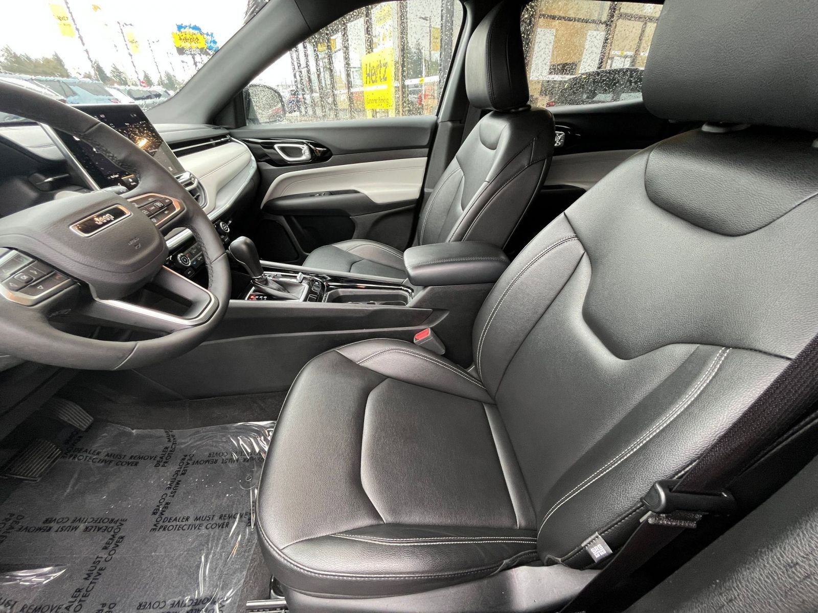 Used 2025 Jeep Compass Limited image 28