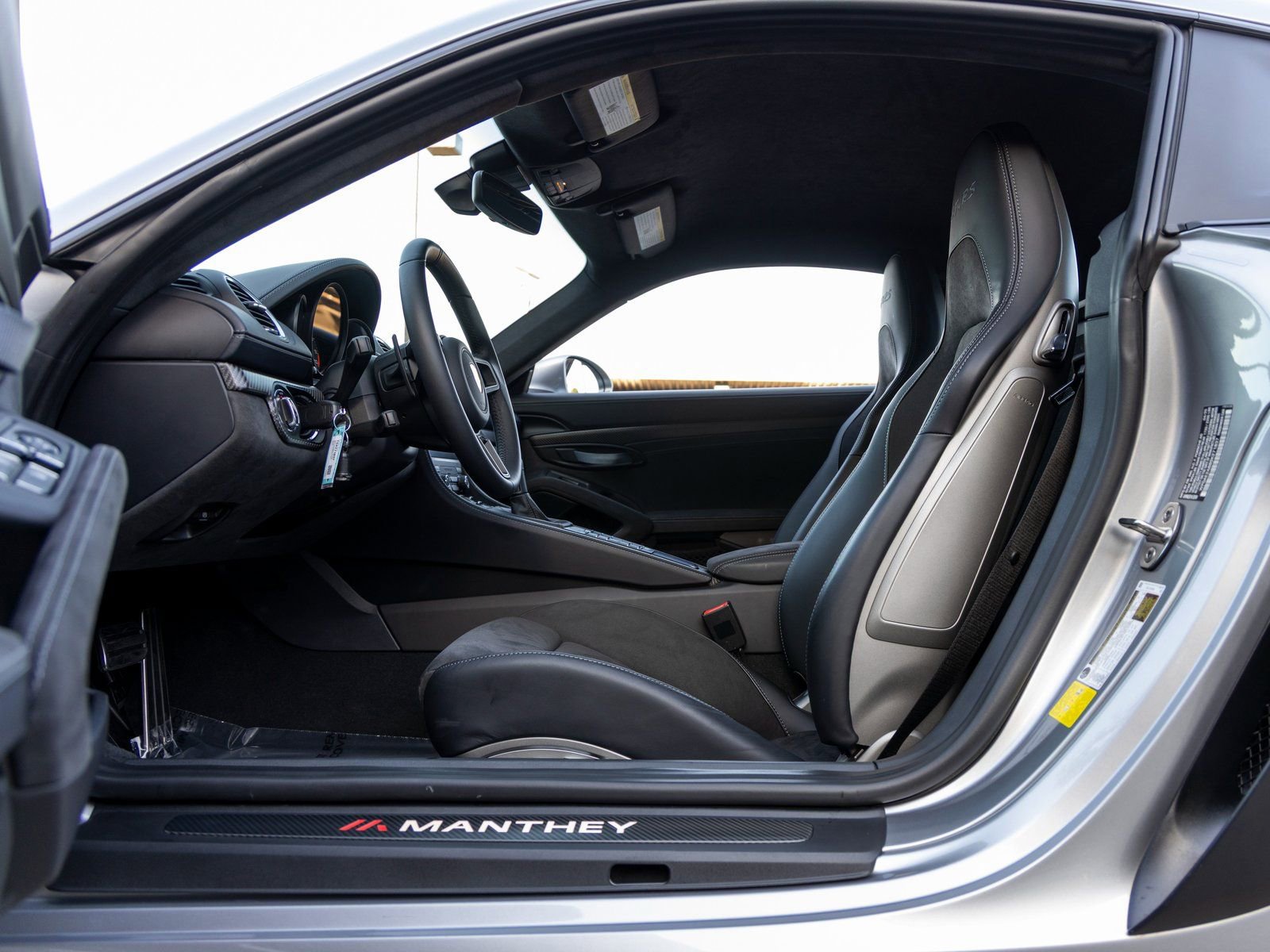 Certified 2025 Porsche 718 Cayman GT4 RS RWD image 34