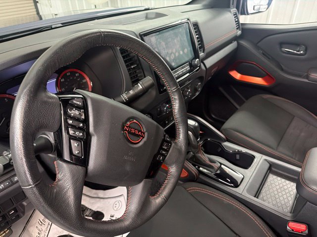 Used 2022 Nissan Frontier PRO-4X w/ Technology Package AWD/4WD image 12