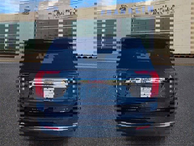 Used 2021 GMC Yukon SLT w/ SLT Premium Package image 6