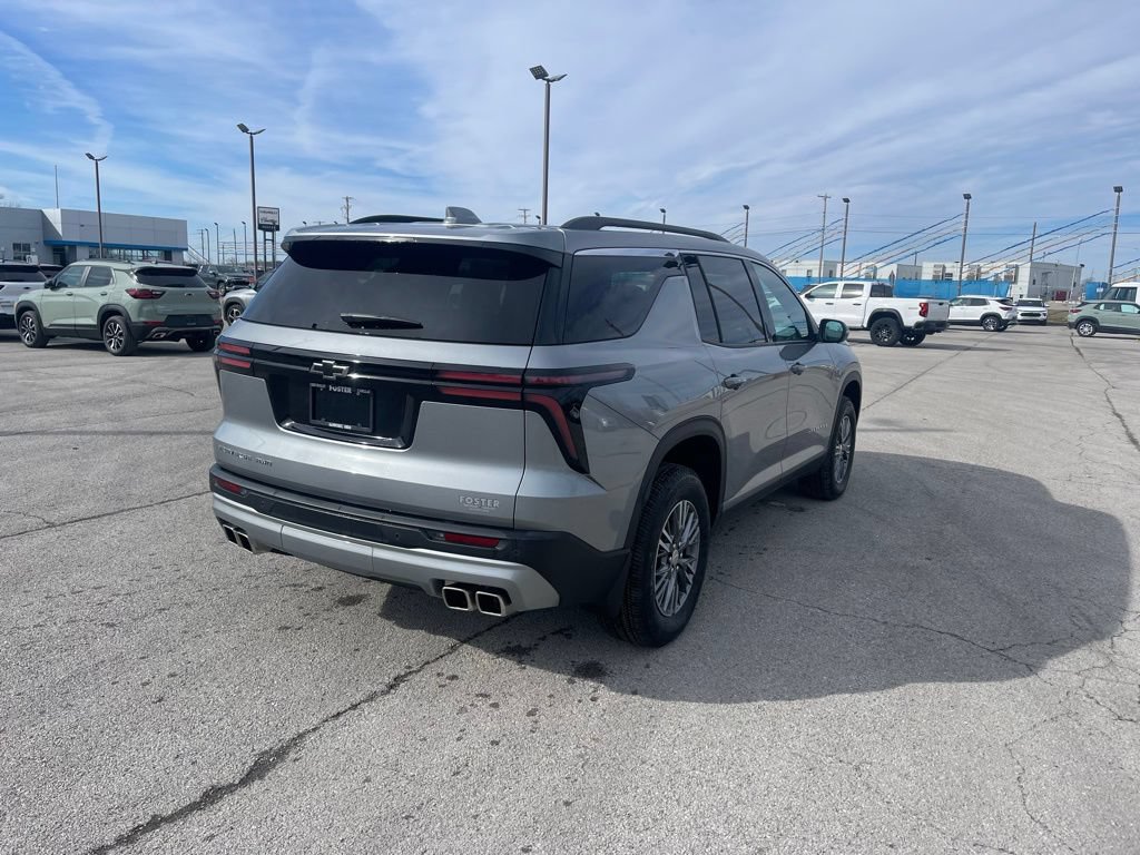 Used 2025 Chevrolet Traverse LT w/ LPO, Floor Liner Package AWD/4WD image 5