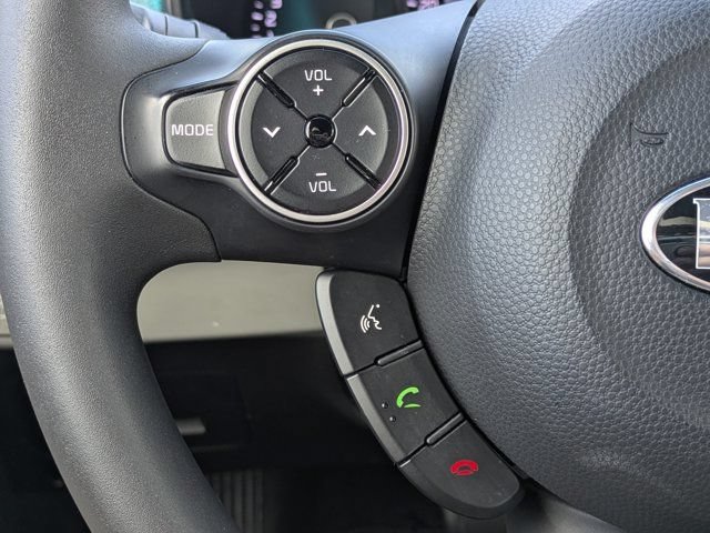 Used 2018 Kia Soul FWD image 20