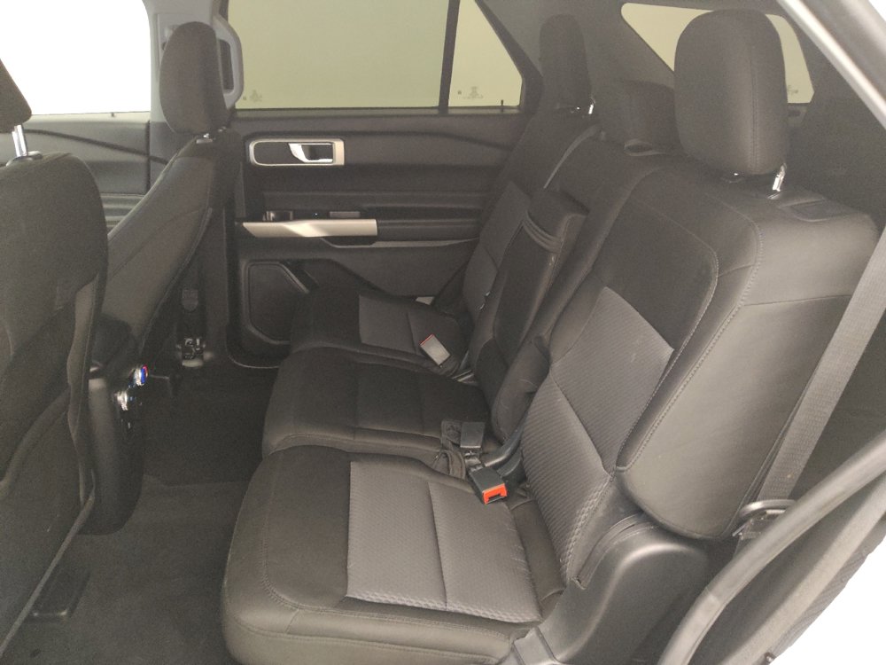 Used 2022 Ford Explorer XLT image 18
