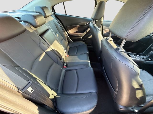 Used 2018 MAZDA MAZDA3 Grand Touring image 28