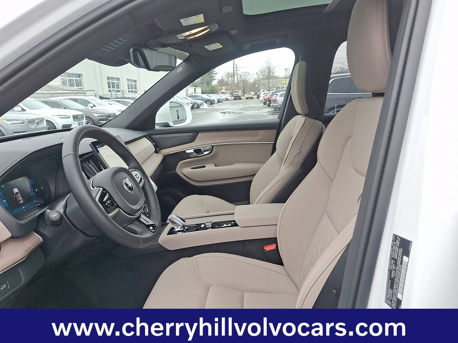 Certified 2025 Volvo XC90 B5 Plus image 14