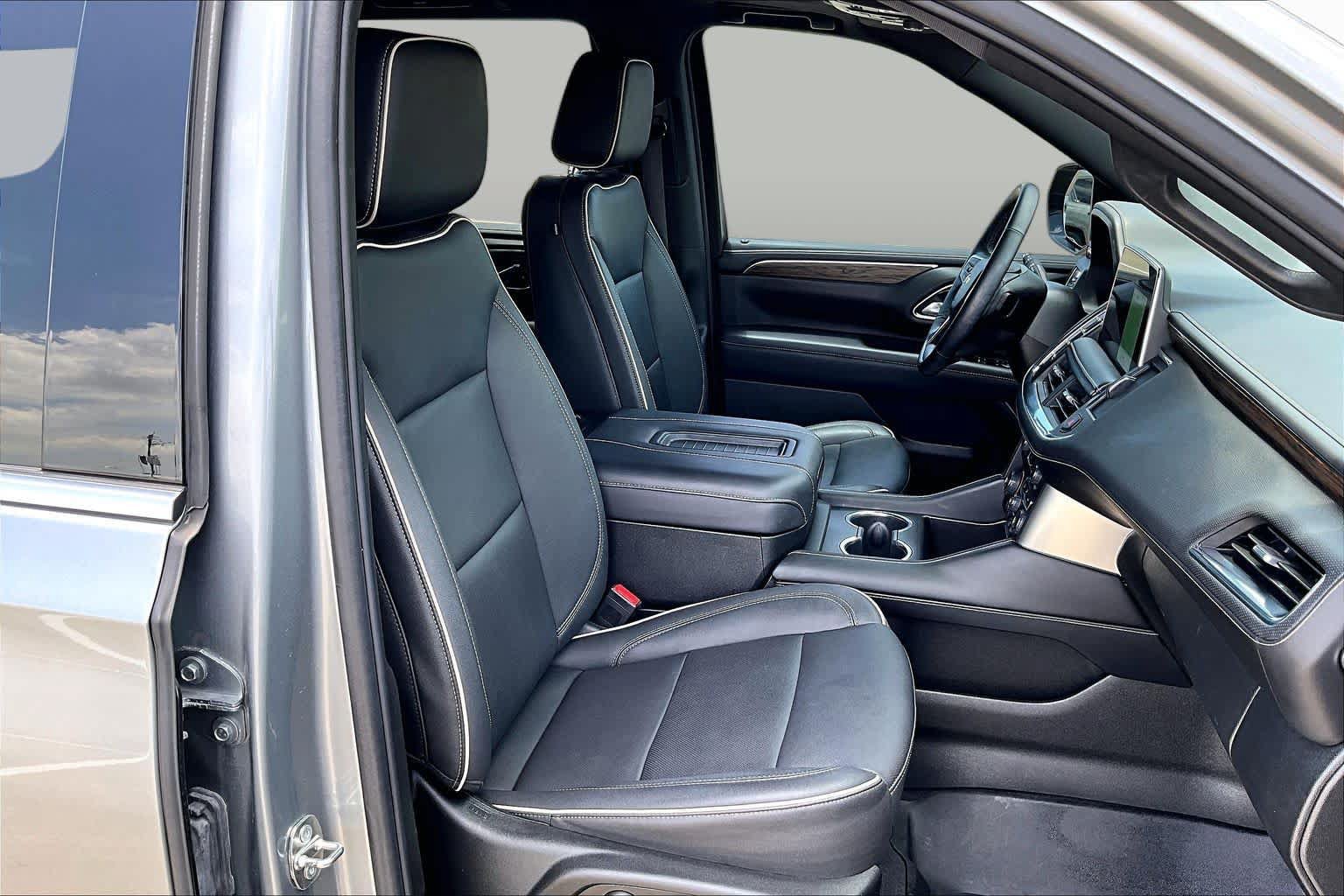 Used 2023 Chevrolet Tahoe Premier w/ Max Trailering Package RWD image 9