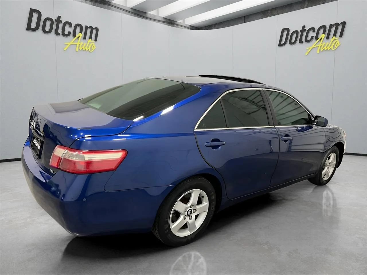 Used 2007 Toyota Camry XLE w/ Leather Pkg FWD image 11