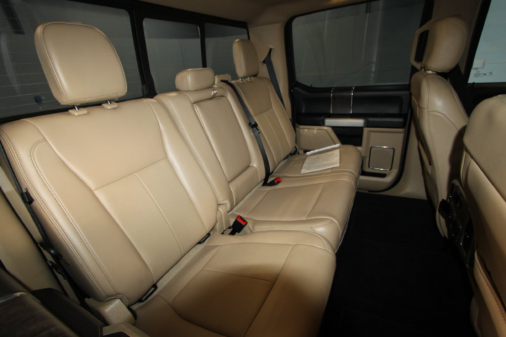 Used 2020 Ford F250 Lariat w/ Chrome Package AWD/4WD image 26
