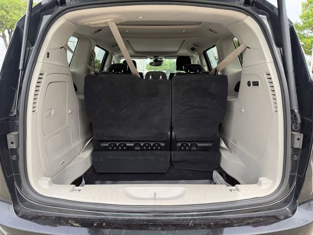 Used 2018 Chrysler Pacifica Limited w/ Tire & Wheel Group image 31