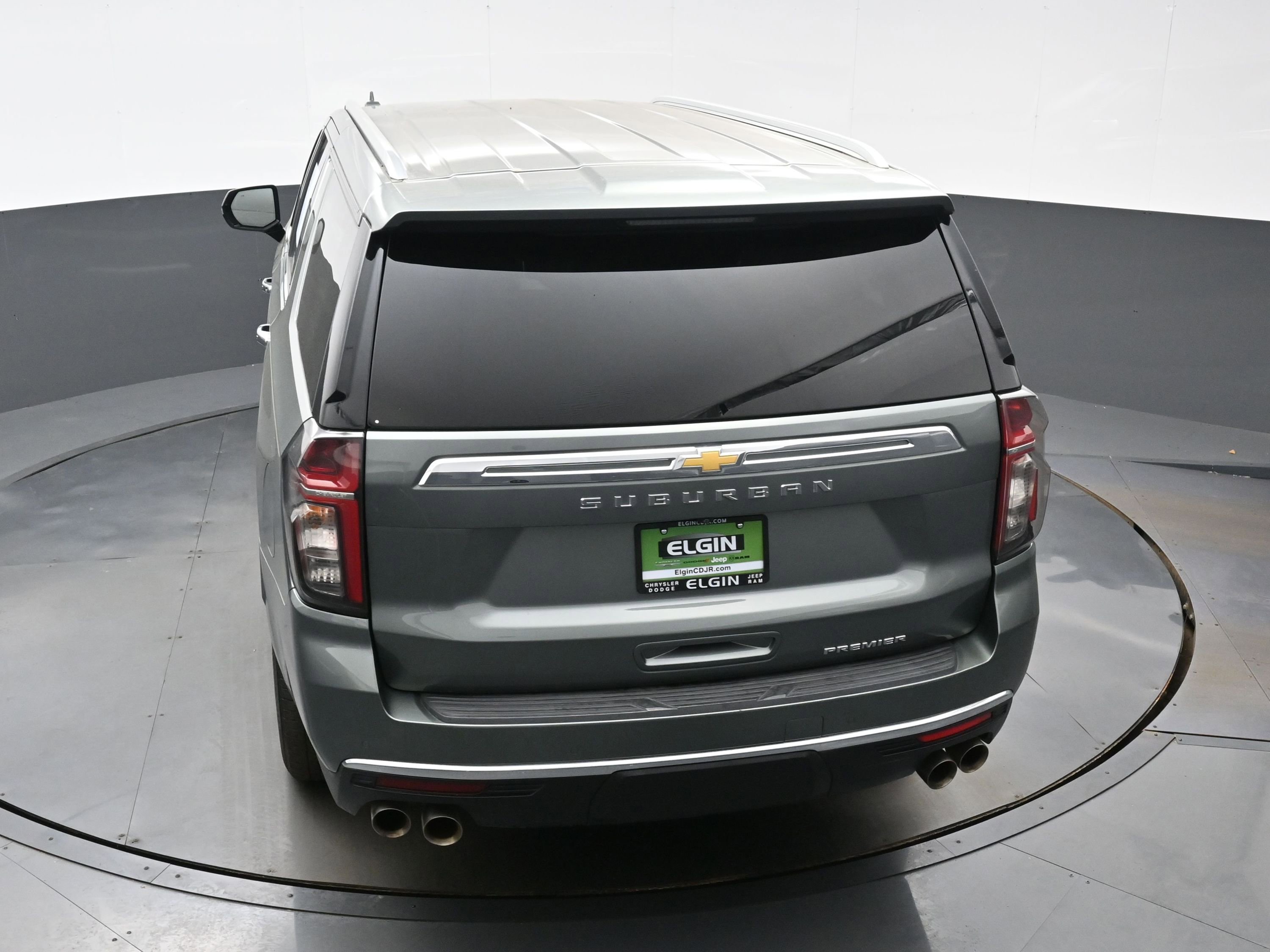Used 2023 Chevrolet Suburban Premier AWD/4WD image 36