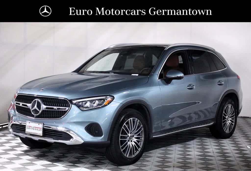Certified 2026 Mercedes-Benz GLC 300 4MATIC image 3