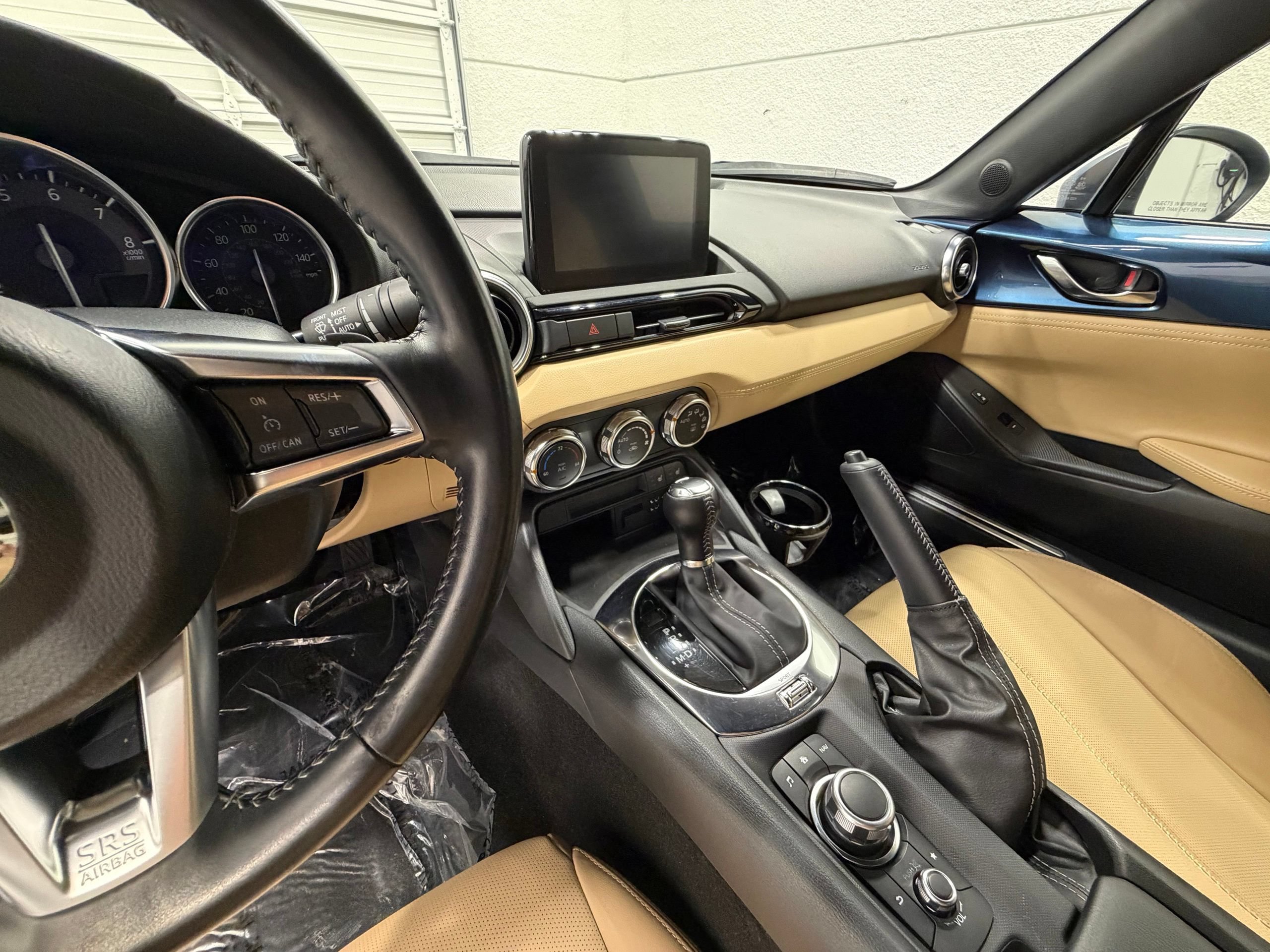 Used 2020 MAZDA MX-5 Miata Grand Touring w/ Appearance Package RWD image 30