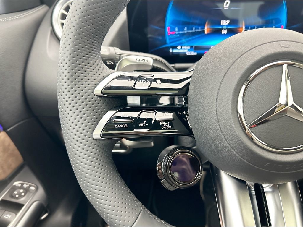 New 2026 Mercedes-Benz GLA 35 AMG 4MATIC image 11