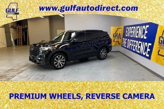 Used 2025 Ford Explorer ST-Line AWD/4WD image 5