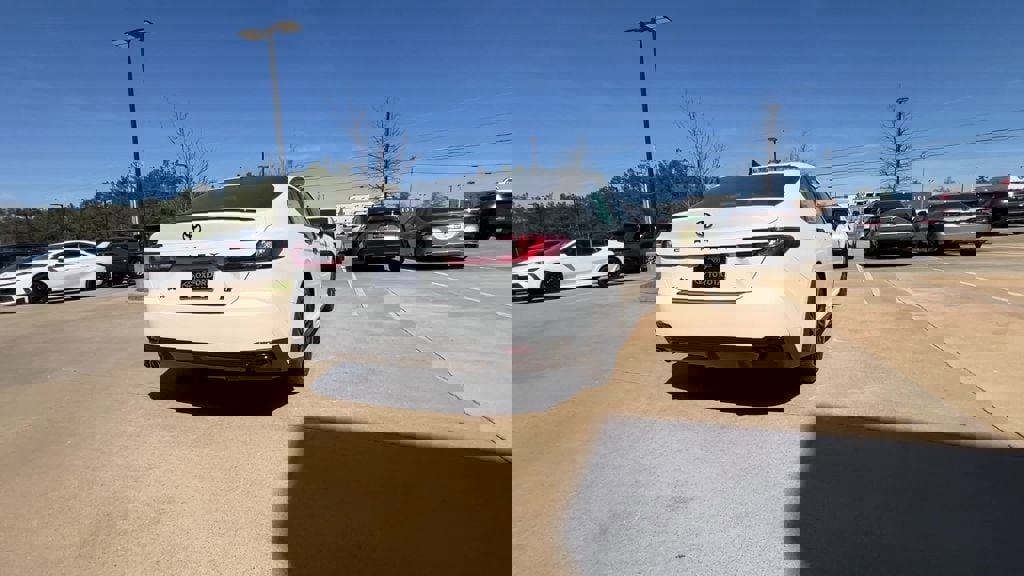 New 2026 Toyota Camry Hybrid w/ Multimedia Upgrade Package image 6