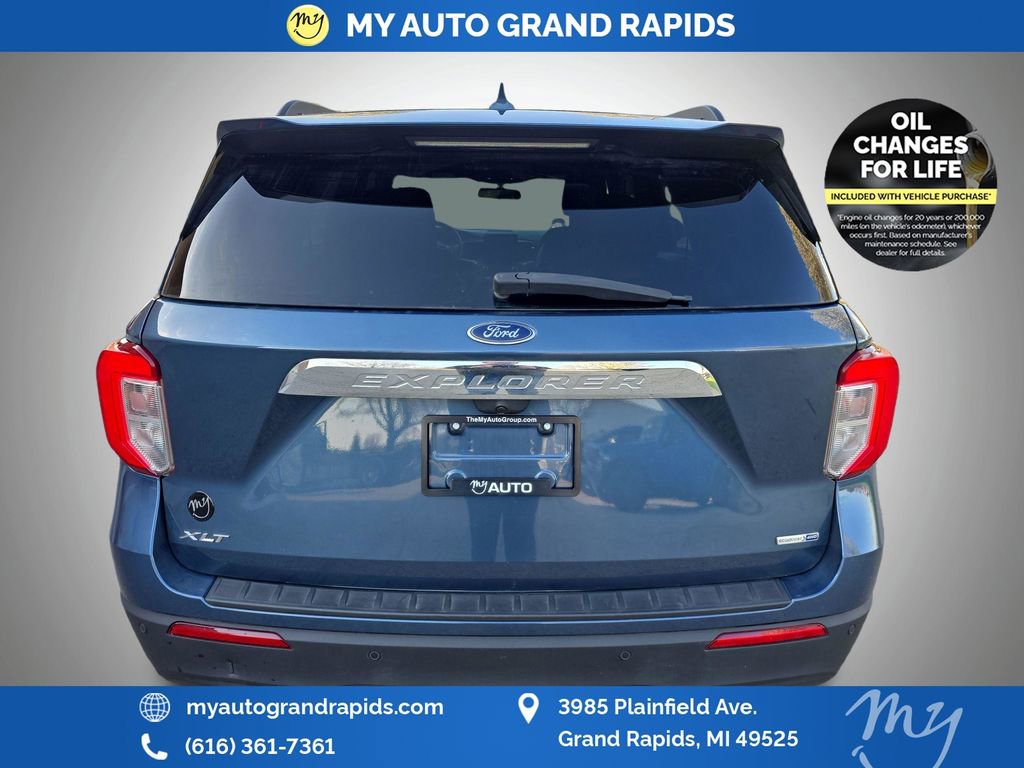 Used 2020 Ford Explorer XLT w/ Comfort Package image 3