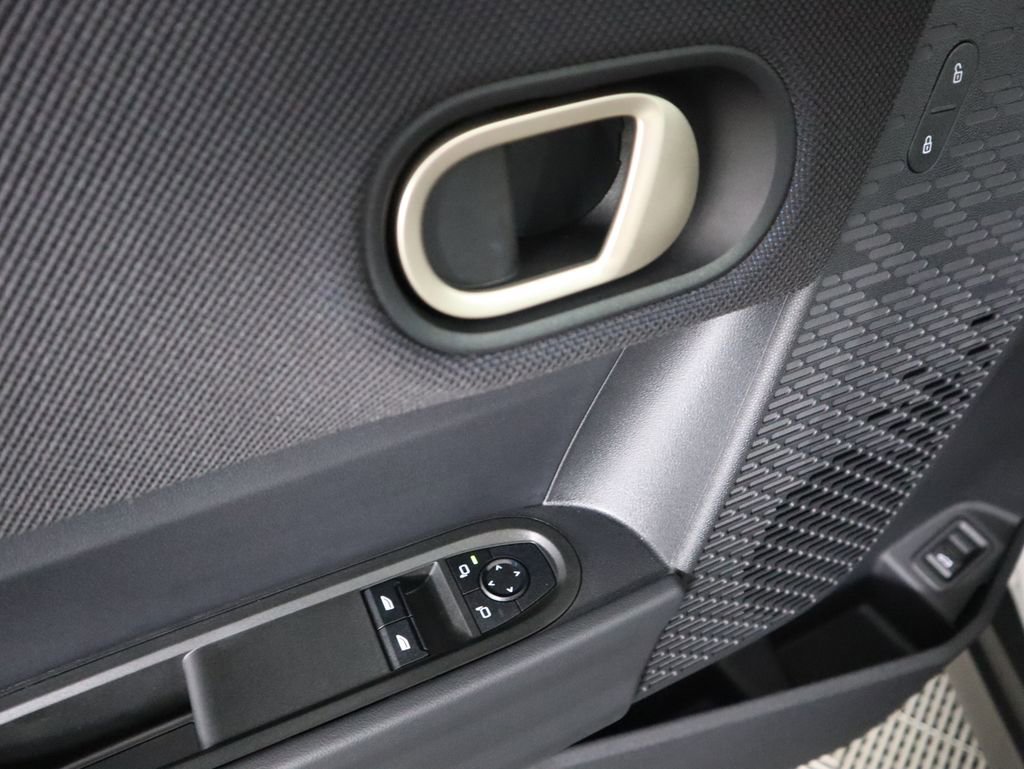 New 2026 MINI Cooper 2-Door Hardtop FWD image 23