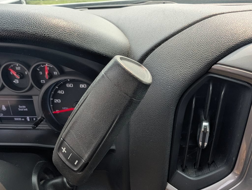 Used 2022 Chevrolet Silverado 1500 W/T RWD image 10