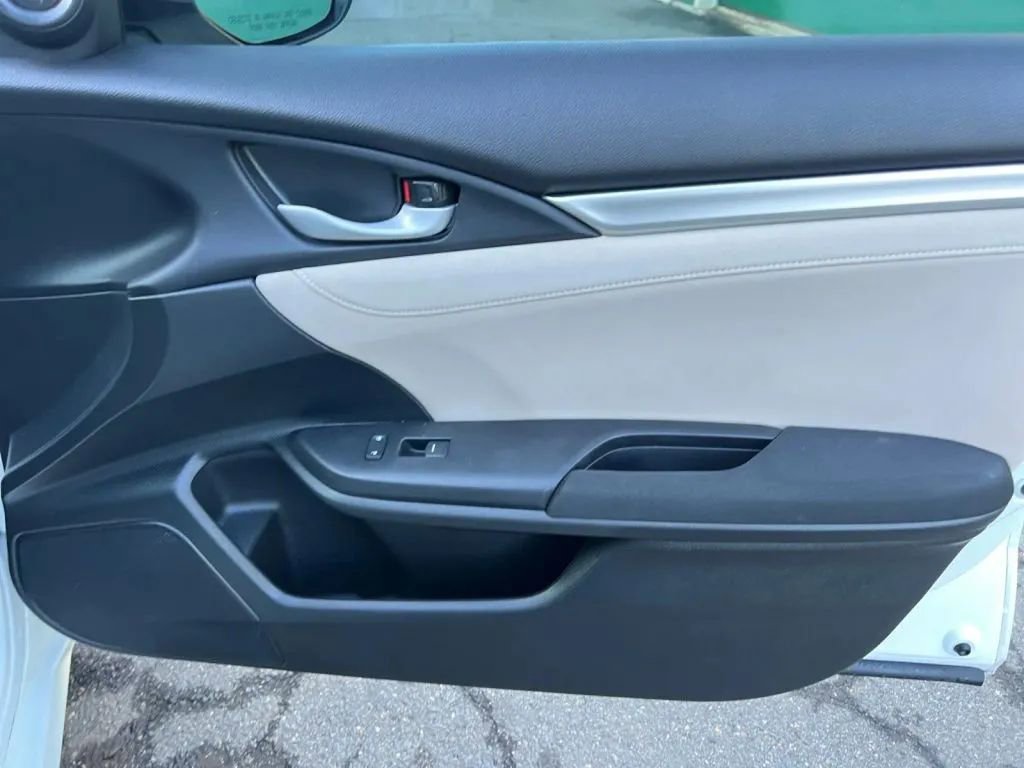 Used 2018 Honda Civic EX image 17