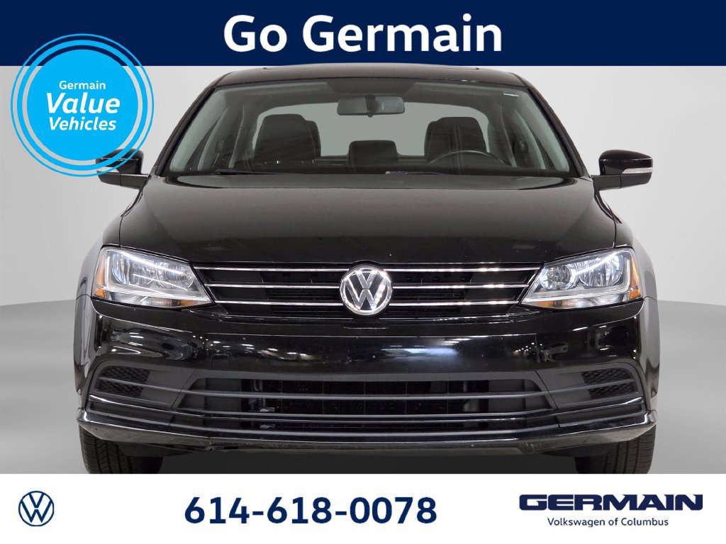 Used 2017 Volkswagen Jetta SE FWD image 2