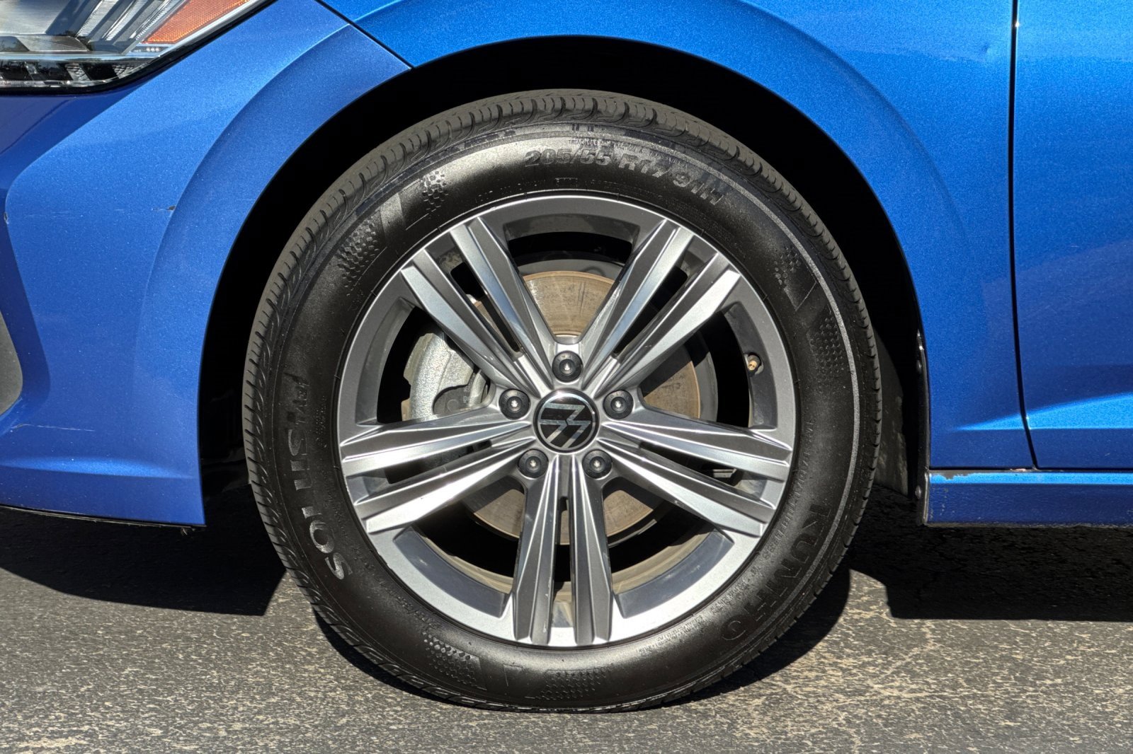 Used 2024 Volkswagen Jetta SE image 31