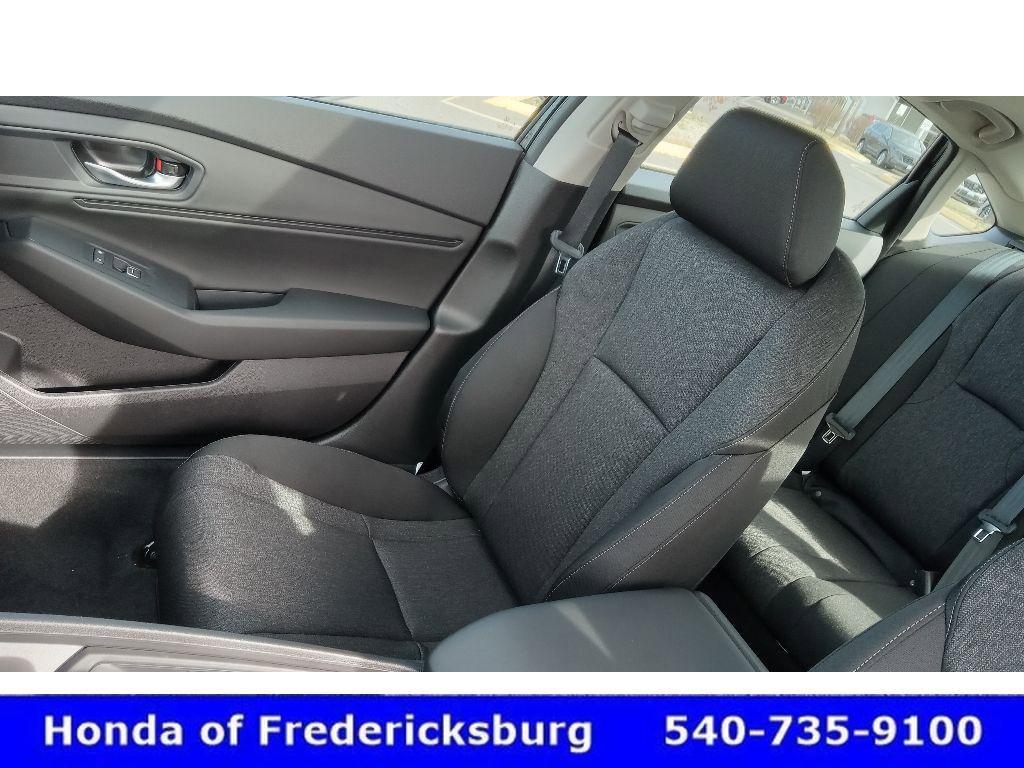 Certified 2025 Honda Accord SE image 26