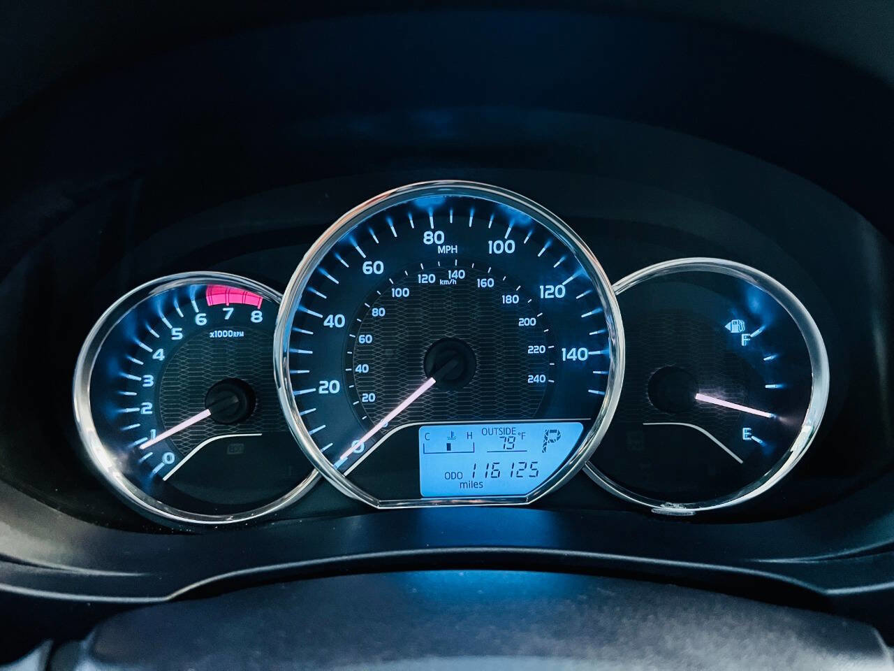 Used 2015 Toyota Corolla LE FWD image 22