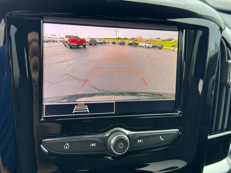 Used 2021 Chevrolet Traverse LT FWD image 21