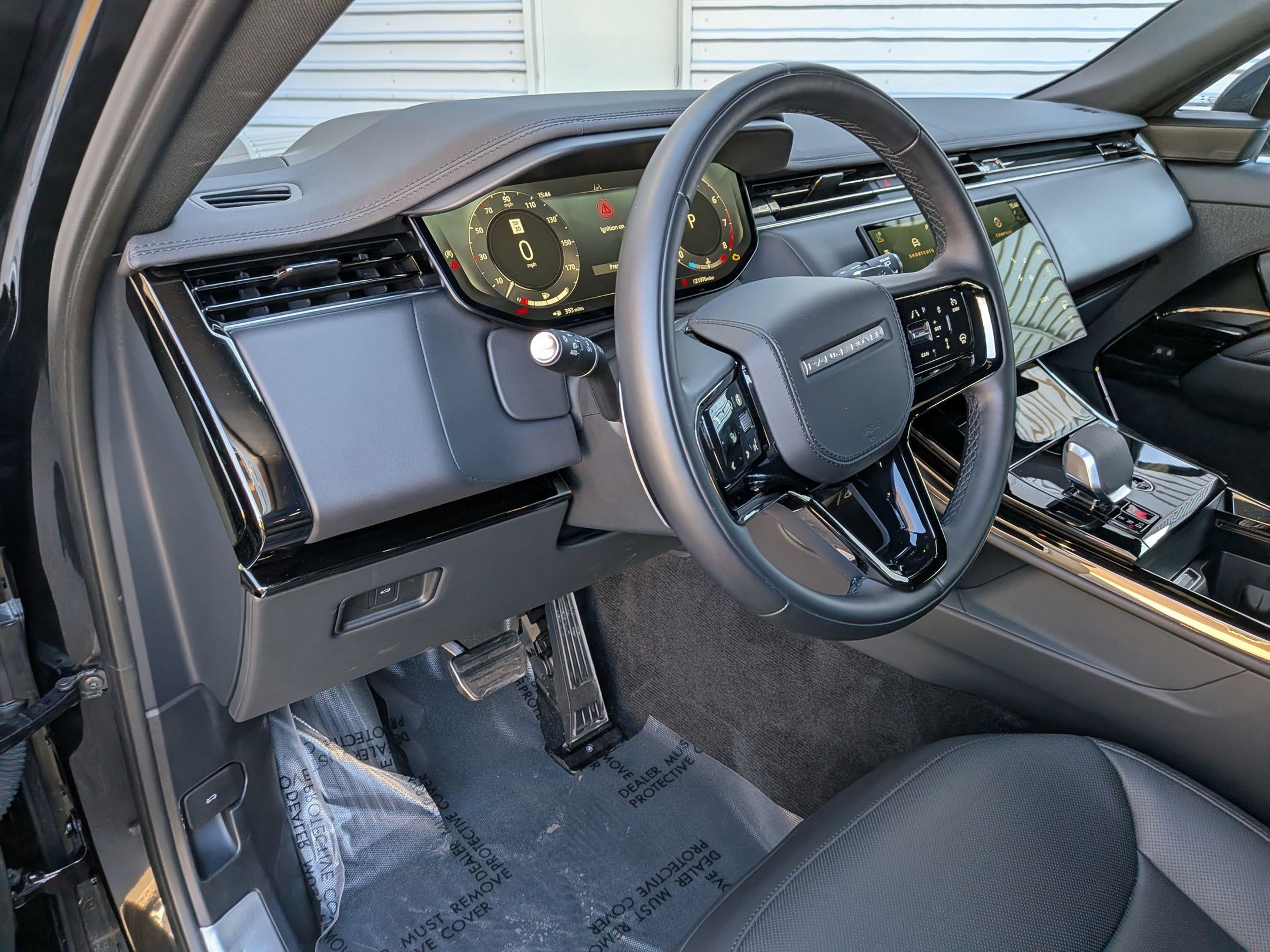 Used 2025 Land Rover Range Rover Sport Dynamic SE image 14