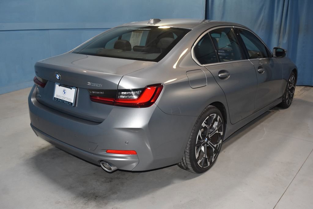 Certified 2025 BMW 330i xDrive Sedan w/ Premium Package image 25