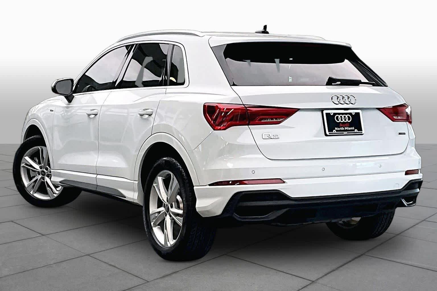 Used 2023 Audi Q3 2.0T Premium Plus w/ Premium Plus Package AWD/4WD image 12