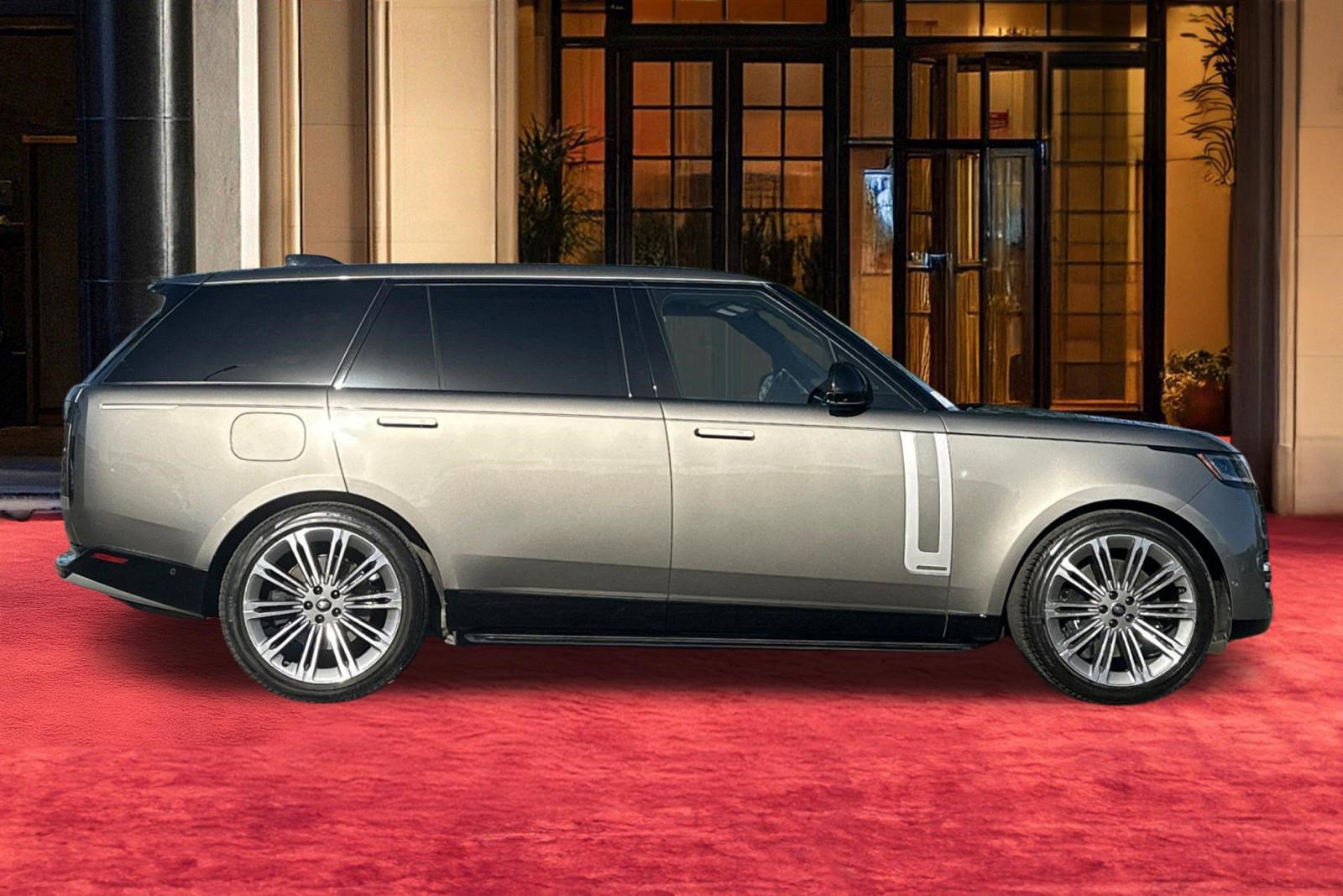Certified 2023 Land Rover Range Rover Long Wheelbase Autobiography image 8