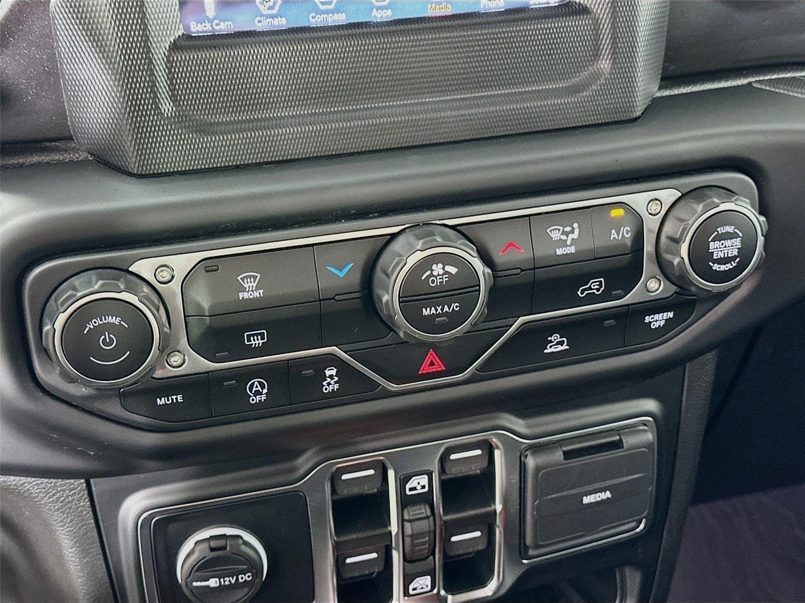 Used 2022 Jeep Wrangler Unlimited Sport AWD/4WD image 19