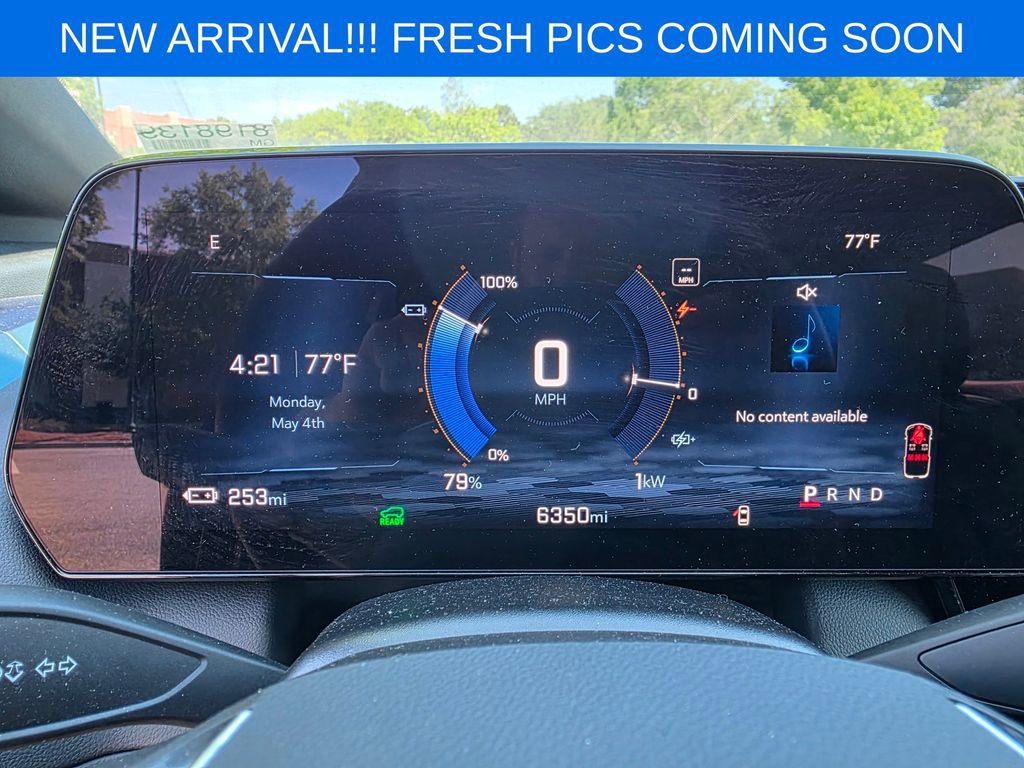 Used 2025 Chevrolet Equinox EV LT w/ Convenience Package FWD image 16