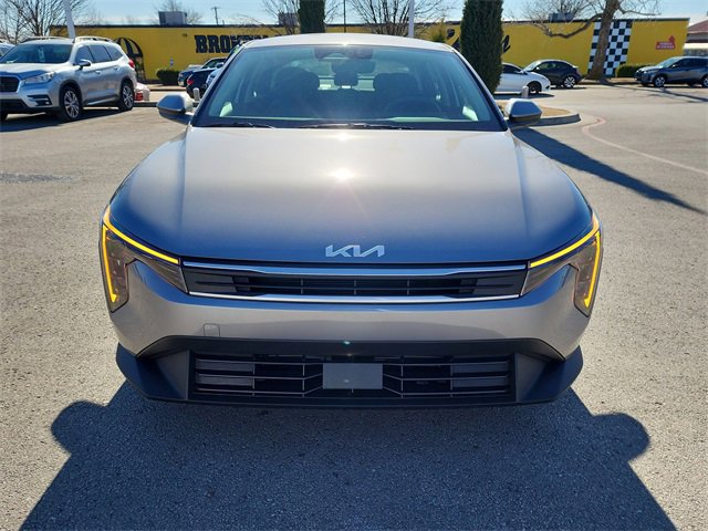 New 2025 Kia K4 LXS image 8