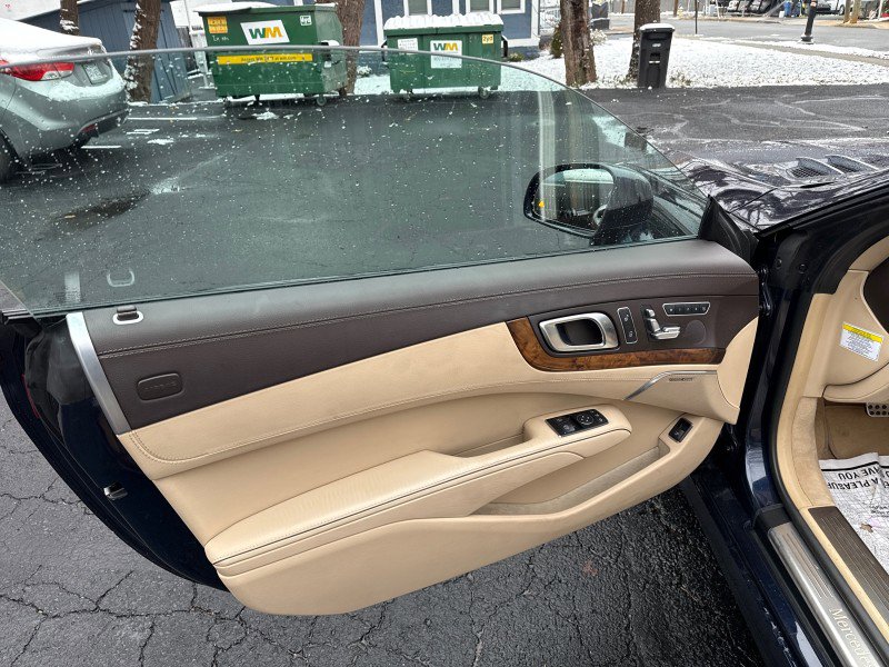 Used 2013 Mercedes-Benz SL 550 image 16