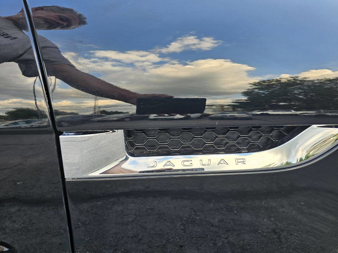 Used 2014 Jaguar F-TYPE S image 7