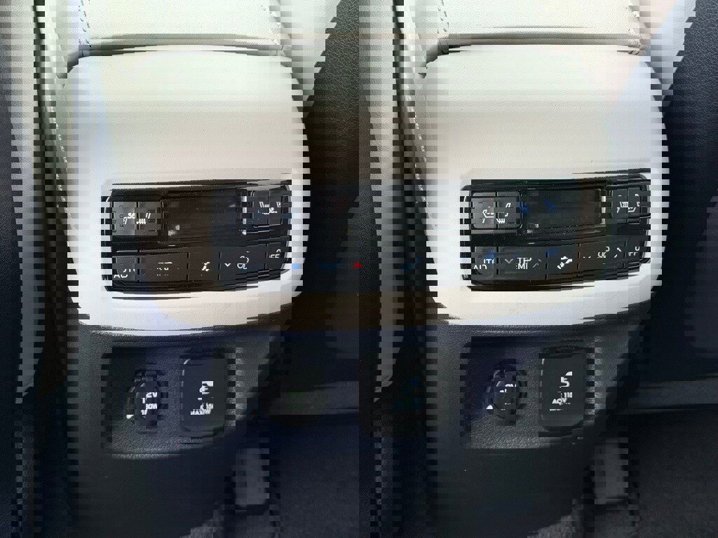 Used 2024 Hyundai Palisade Calligraphy image 9