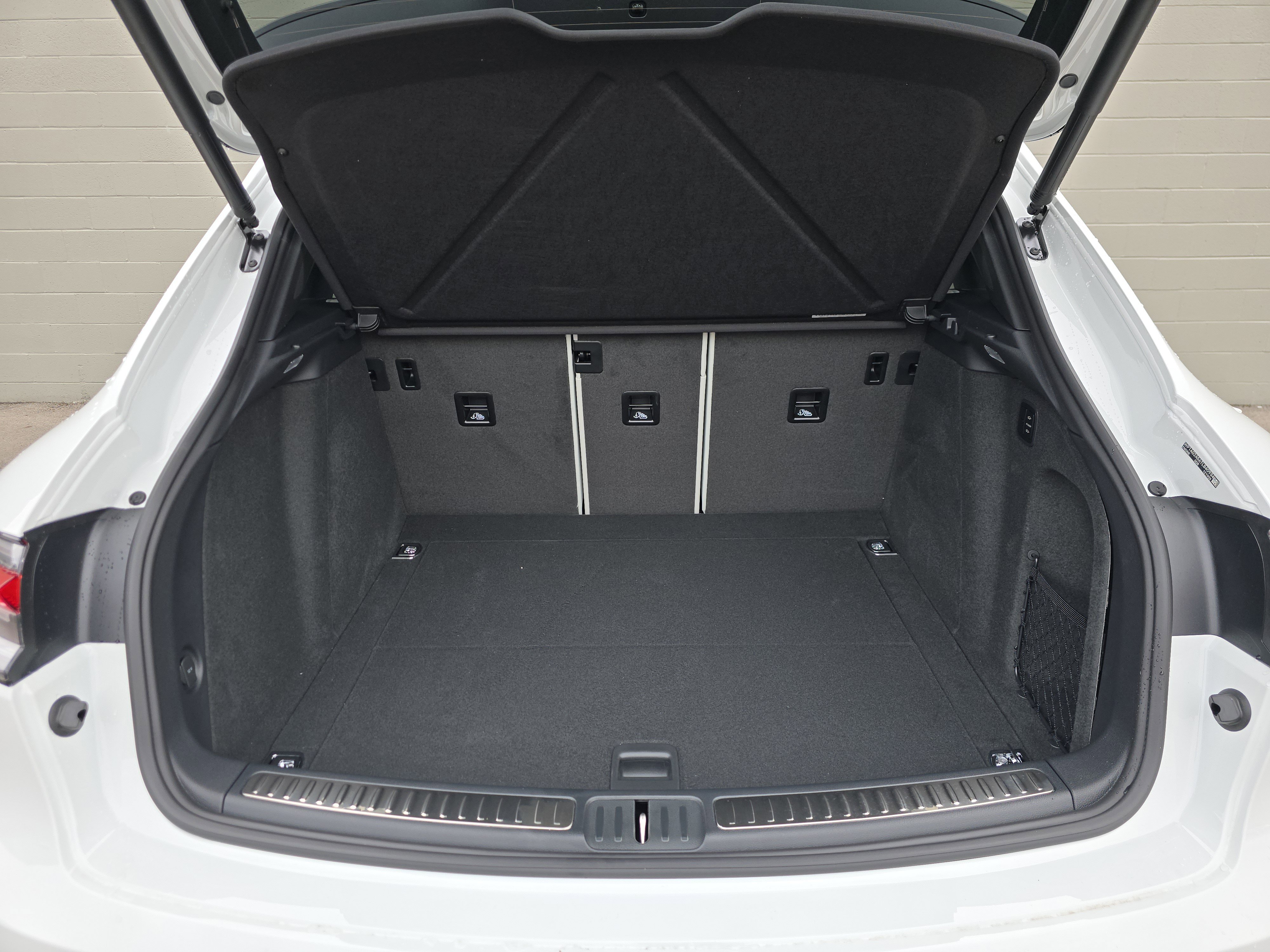 New 2026 Porsche Macan S image 15