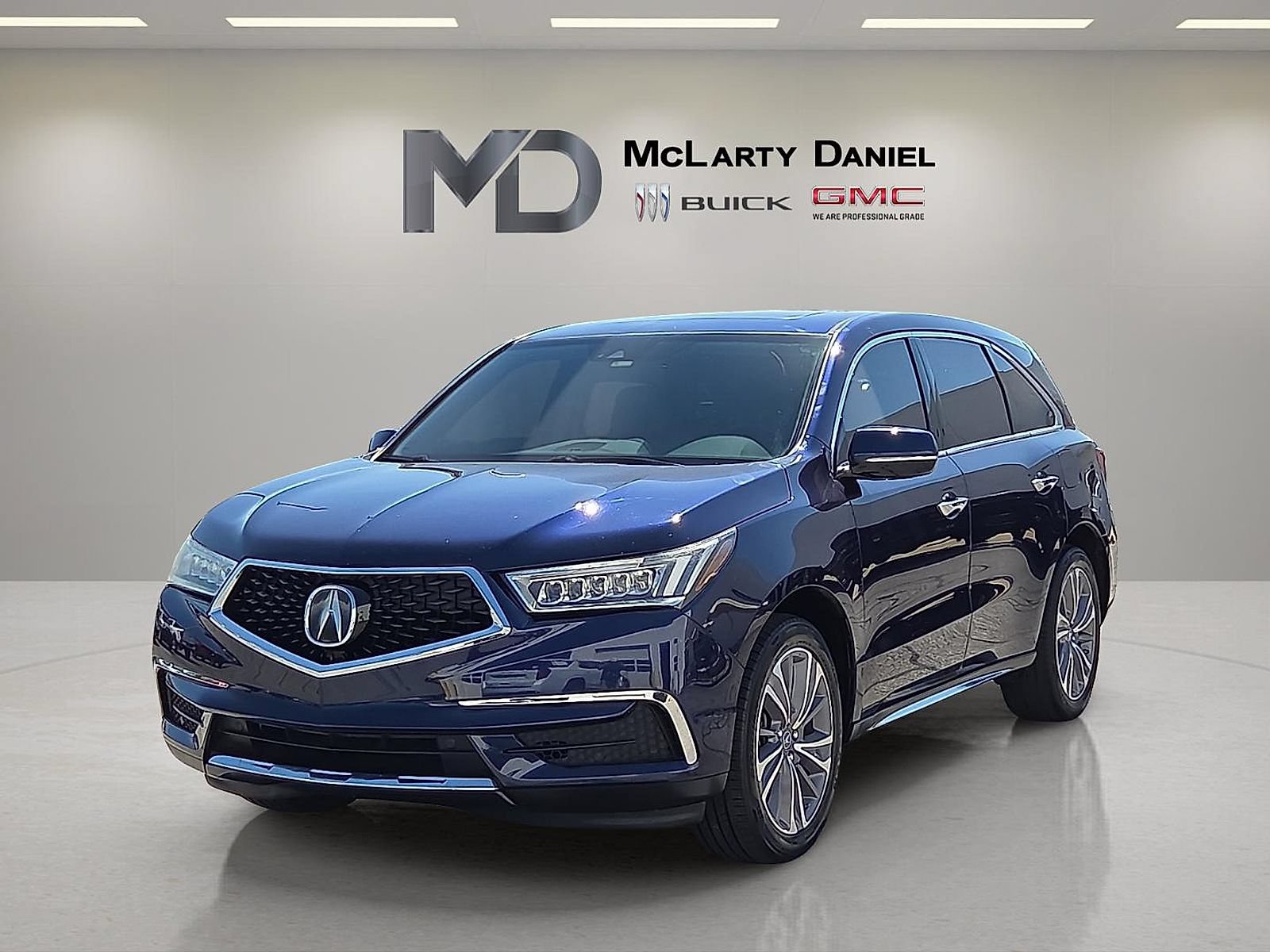 Used 2017 Acura MDX w/ Technology Package AWD/4WD image 3