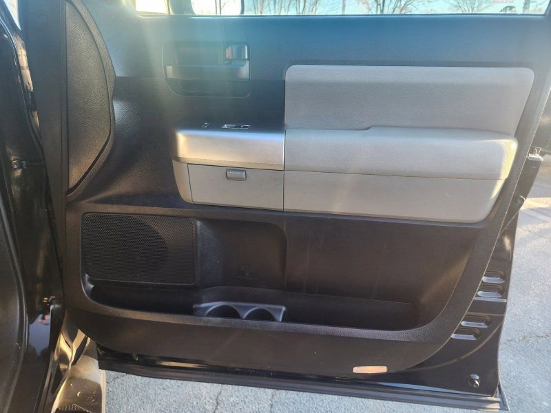 Used 2020 Toyota Sequoia SR5 image 7