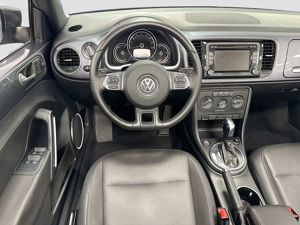 Used 2013 Volkswagen Beetle 2.5 image 18