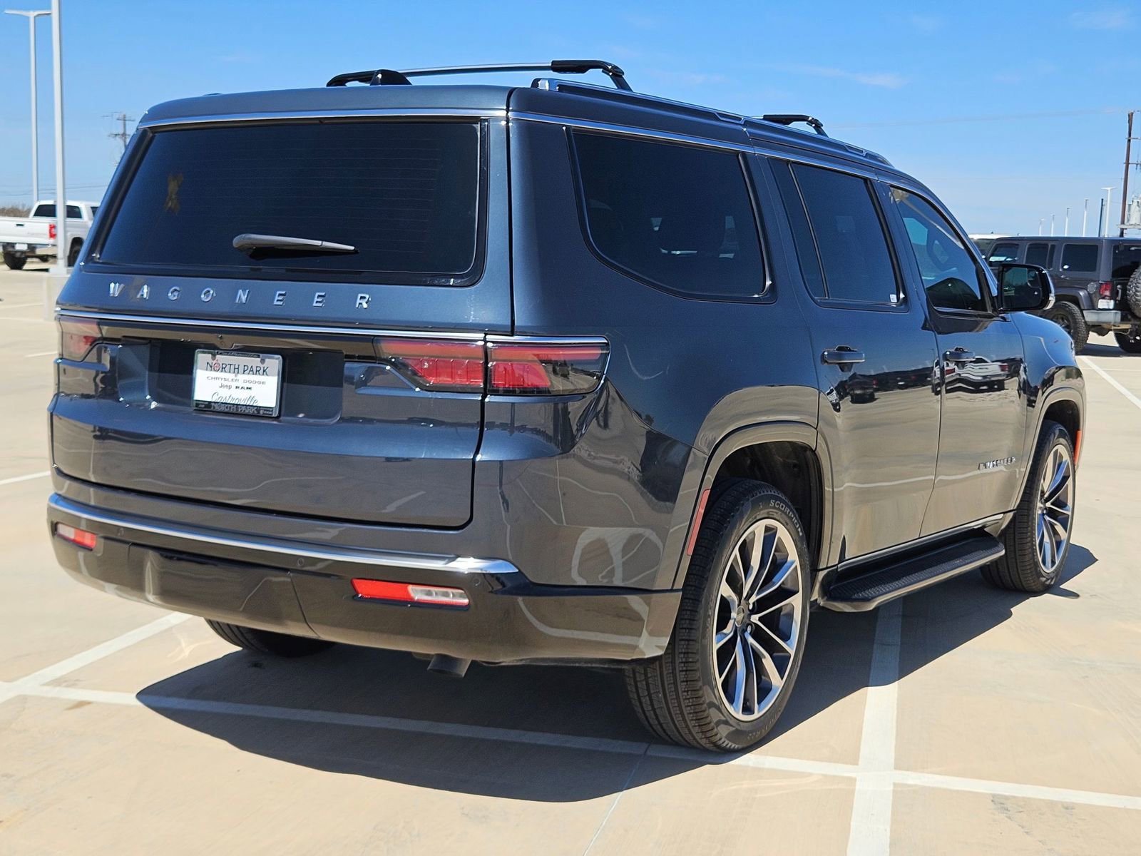 Certified 2025 Jeep Wagoneer Series II w/ Premium Group I image 3