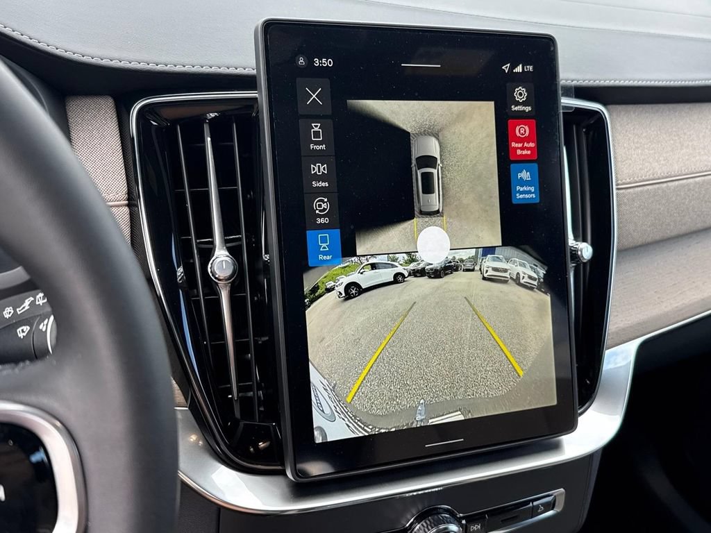 New 2026 Volvo XC90 B6 Plus w/ Protection Package AWD/4WD image 19