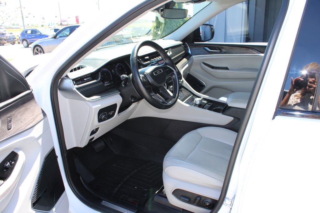 Used 2022 Jeep Grand Cherokee L Overland AWD/4WD image 36