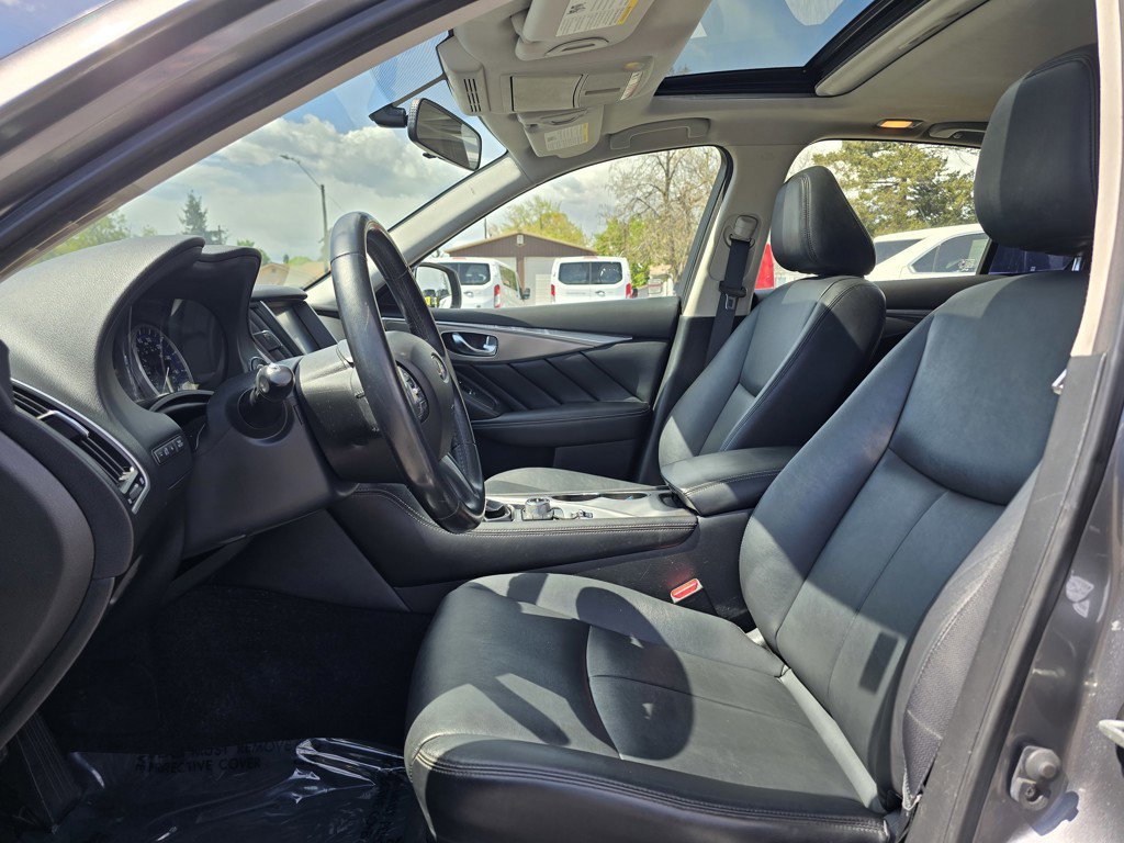 Used 2015 INFINITI Q50 w/ Moonroof Package RWD image 21