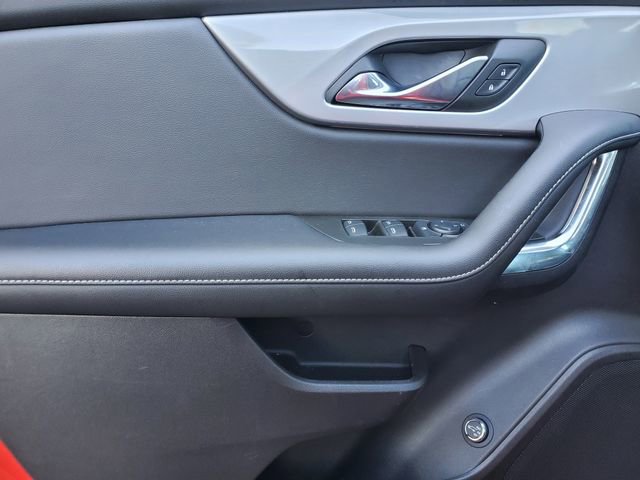 Certified 2024 Chevrolet Blazer LT w/ LPO, Black Grille Bar Package image 18